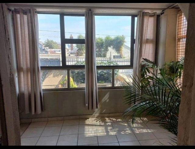 2 BEDROOM PROPERTY TO RENT IN KENSINGTON